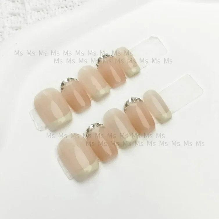 Presschic nails  The Cheese Top-French Styles Short Length Press On Nails：