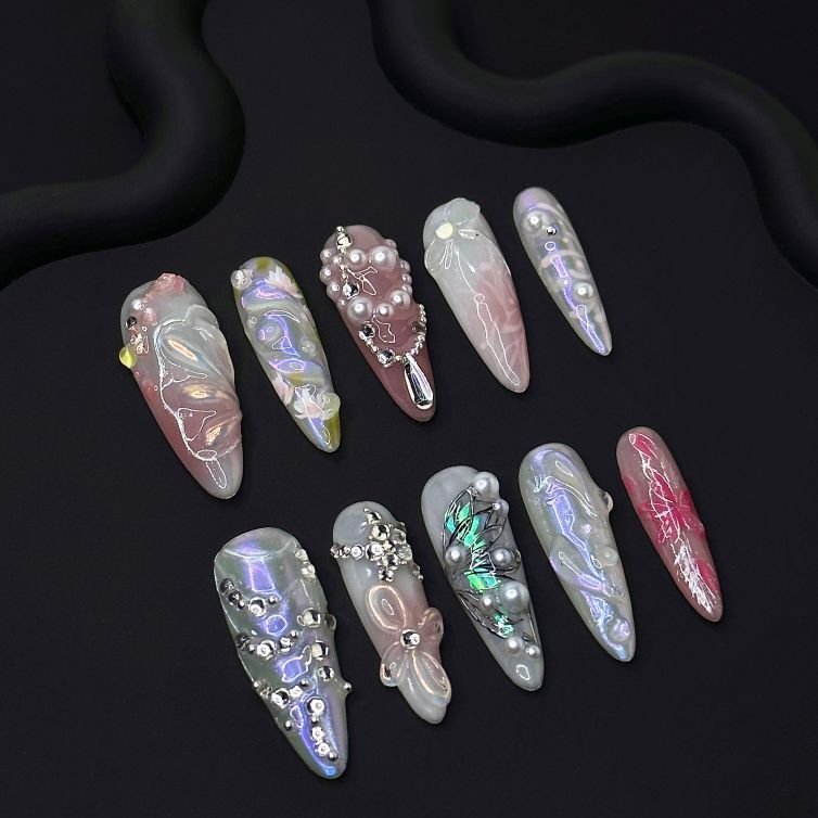 Presschic nails  Lotus