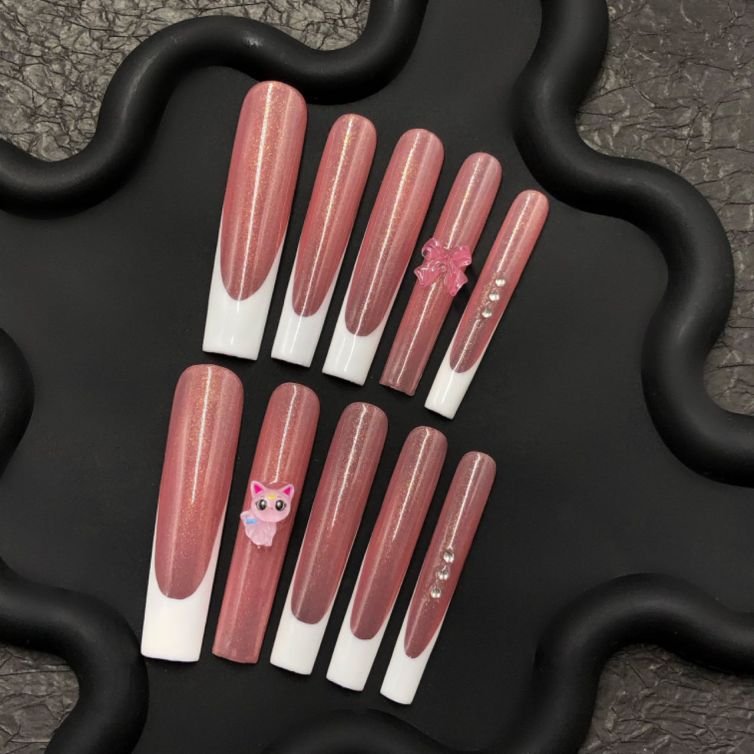 Elegant Cat Eye Press On Nails – Rose Brown & French Tips with Gems
