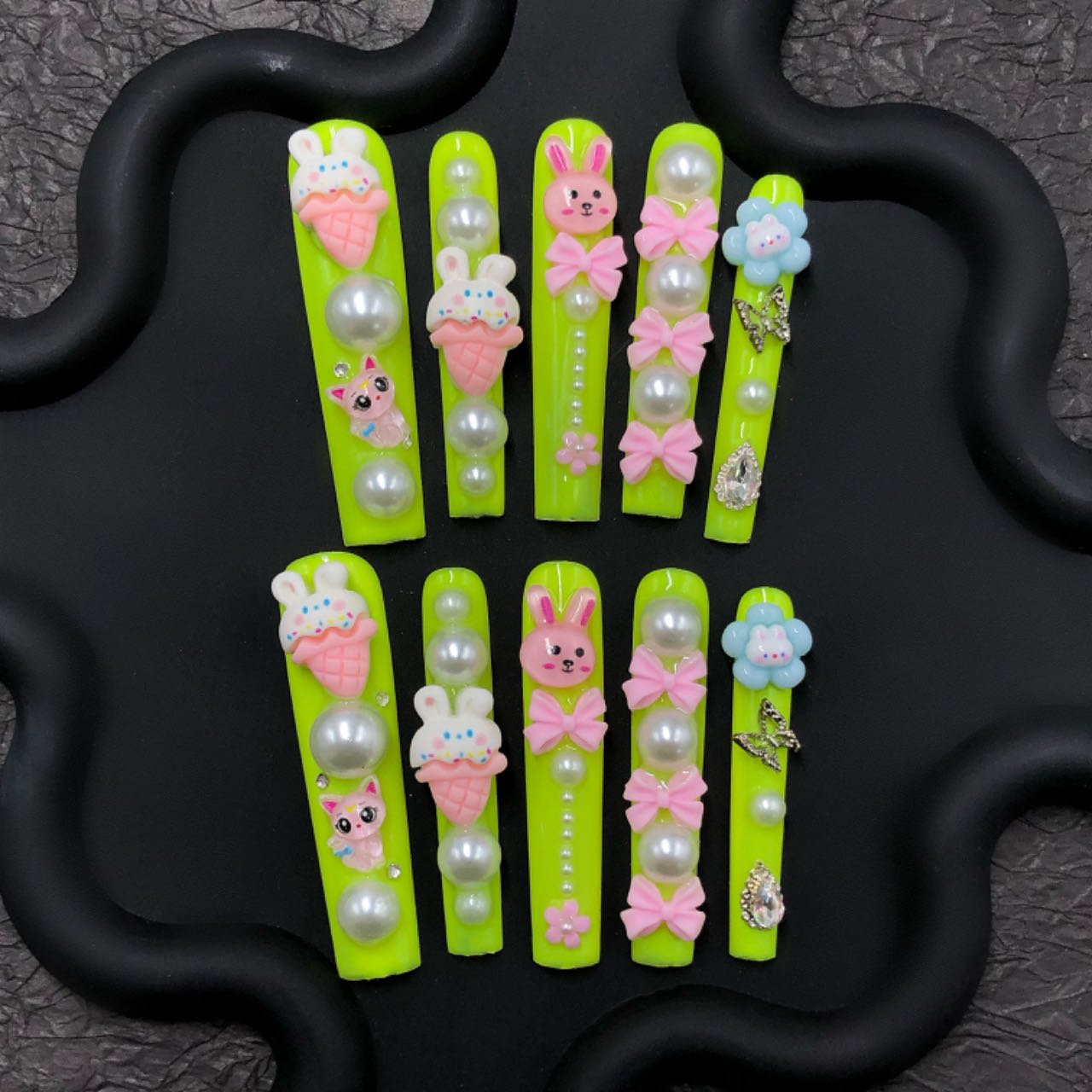 Sweet Pop Fantasy – Neon Green Kawaii Press-On Nails