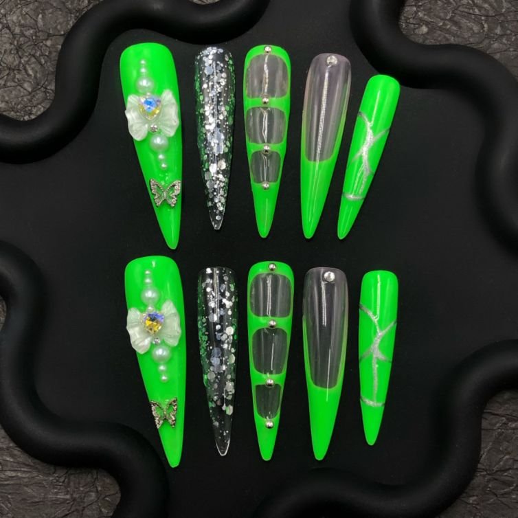 Neon Glow Green Press-On Nails – Dazzle Bold in Every Blink! 💚