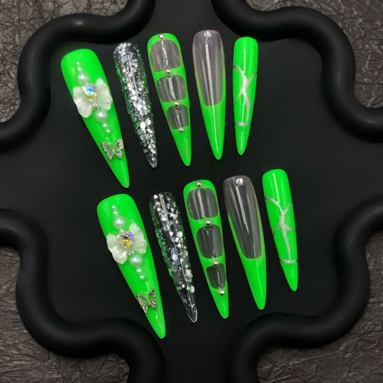 Neon Glow Green Press-On Nails – Dazzle Bold in Every Blink! 💚